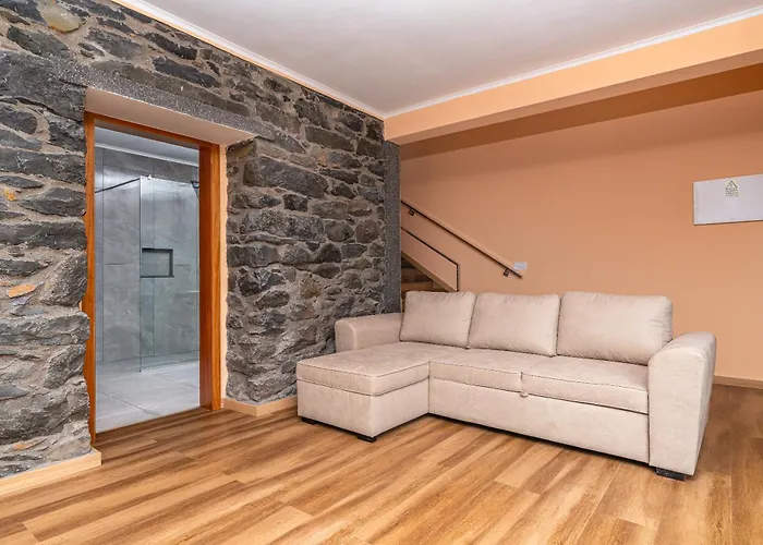 Casa Por Do Sol Ll * Arco da Calheta (Madeira)